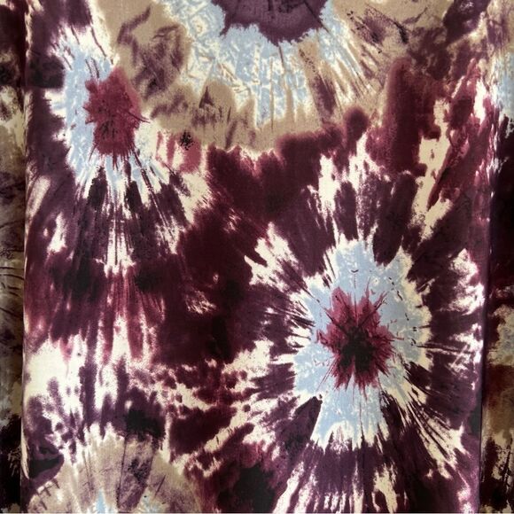 Hourglass Lilly Purple Tie Dye Swing Dress - Picture 2 of 6